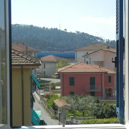 Tata Geli Apartment *